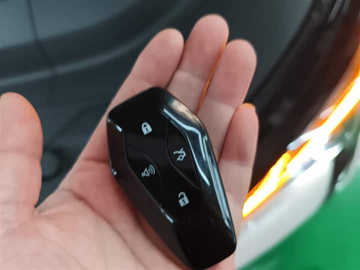 Фото 11 - BAIC Arcfox Alpha S5