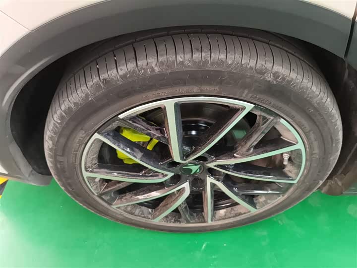 Фото 26 - BAIC Arcfox Alpha S5