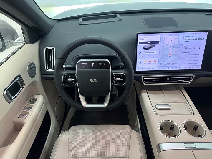 Фото 10 - LiXiang L6