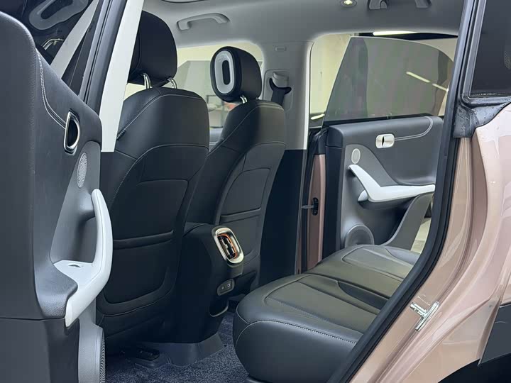 Фото 5 - Smart #1