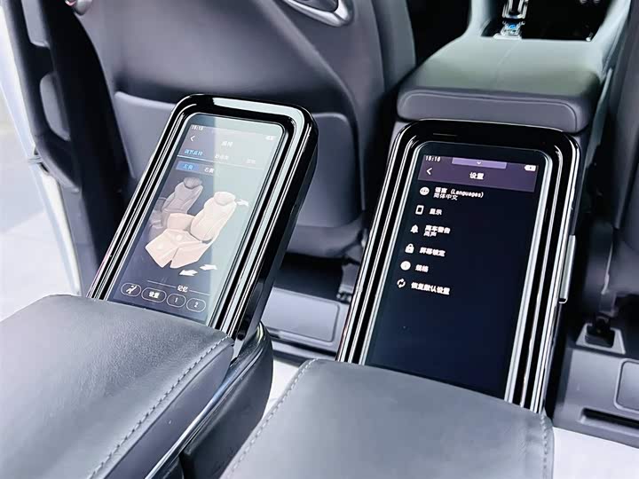 Фото 17 - Toyota Alphard