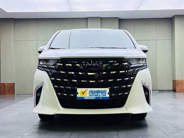 Фото 2 - Toyota Alphard