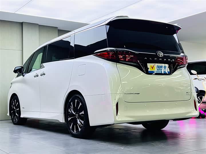 Фото 6 - Toyota Alphard