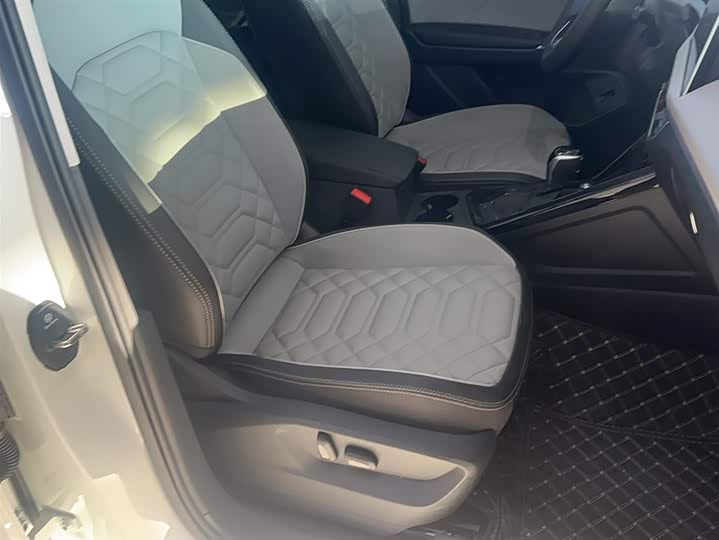 Фото 4 - Volkswagen Tayron