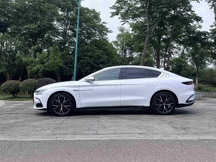 Фото 19 - BYD Han