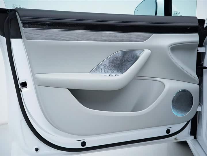 Фото 28 - Luxeed S7