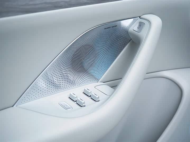 Фото 30 - Luxeed S7