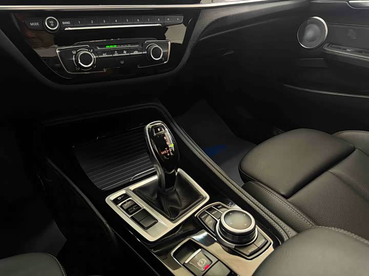 Фото 13 - BMW 1 Series