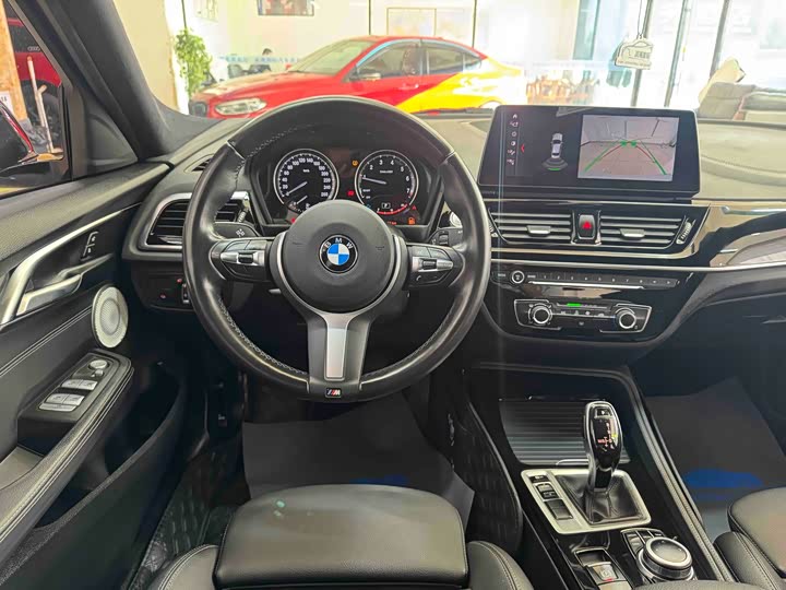 Фото 16 - BMW 1 Series