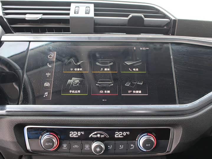 Фото 11 - Audi Q3