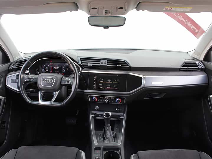 Фото 14 - Audi Q3