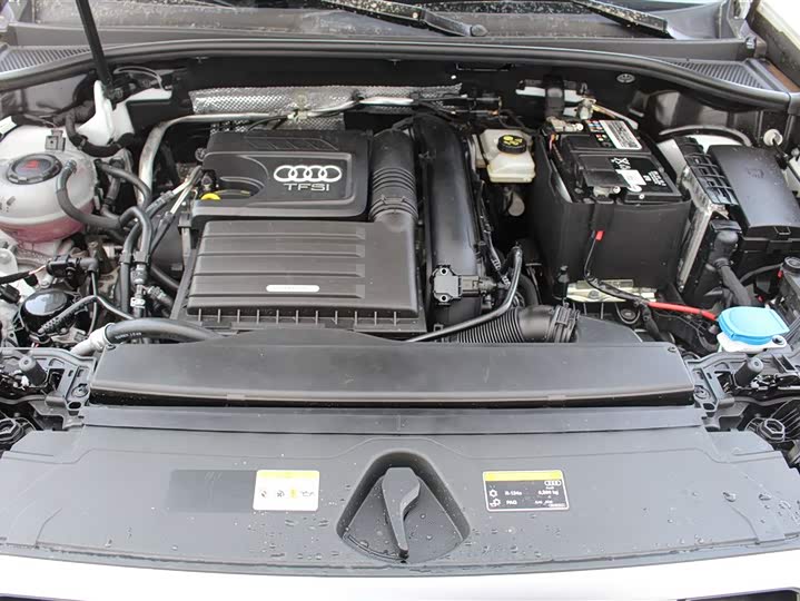 Фото 8 - Audi Q3