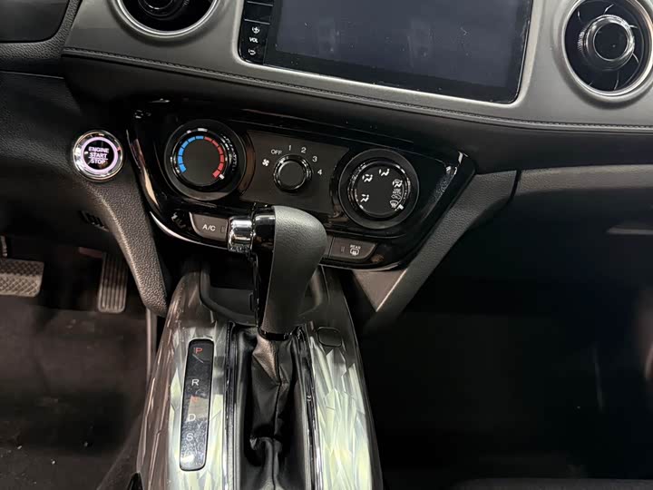 Фото 17 - Honda XR-V