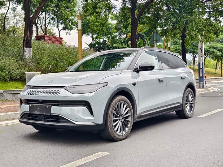 Фото 1 - Leapmotor C11