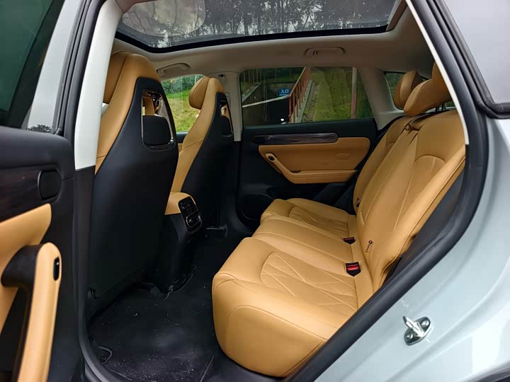 Фото 10 - Leapmotor C11