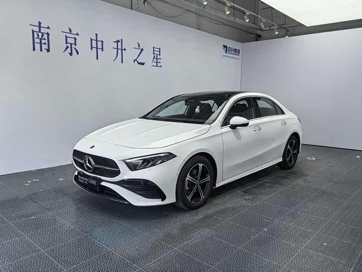 Фото 1 - Mercedes-Benz A-Class