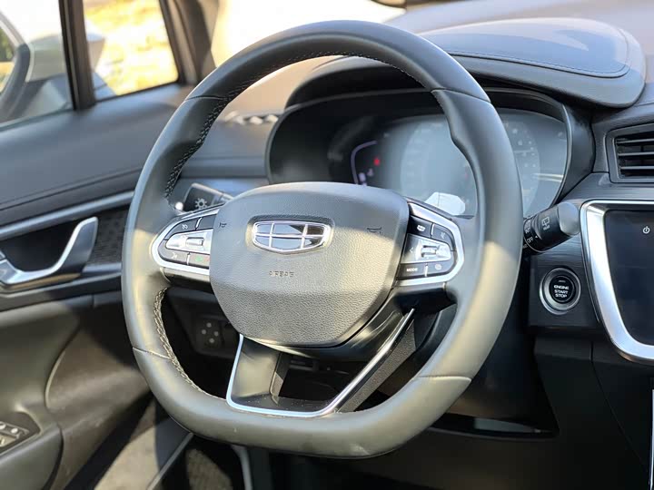 Фото 11 - Geely Emgrand GS