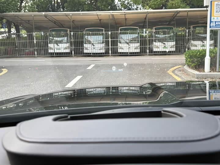 Фото 12 - Cadillac CT6