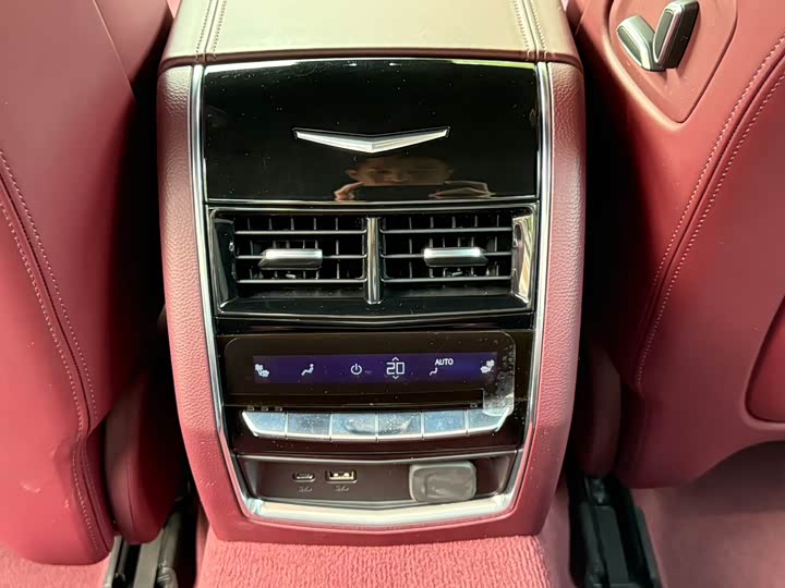 Фото 7 - Cadillac CT6