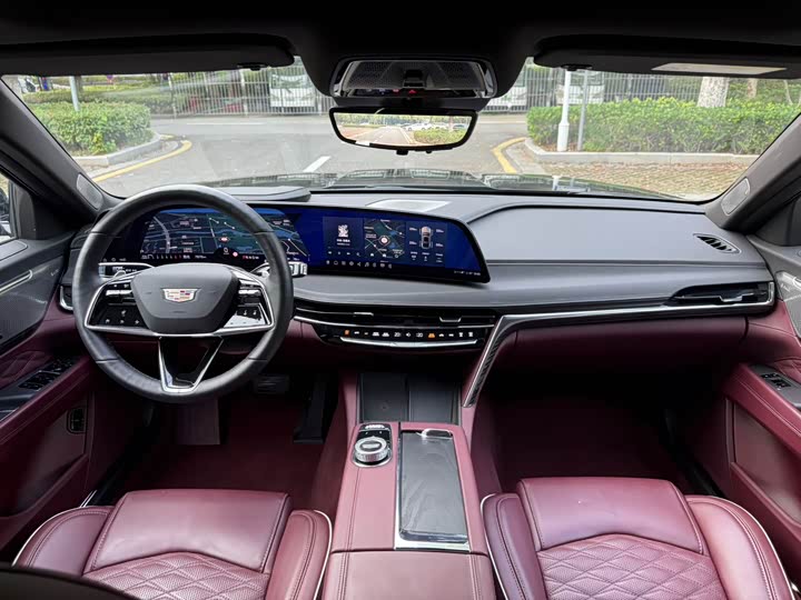 Фото 8 - Cadillac CT6