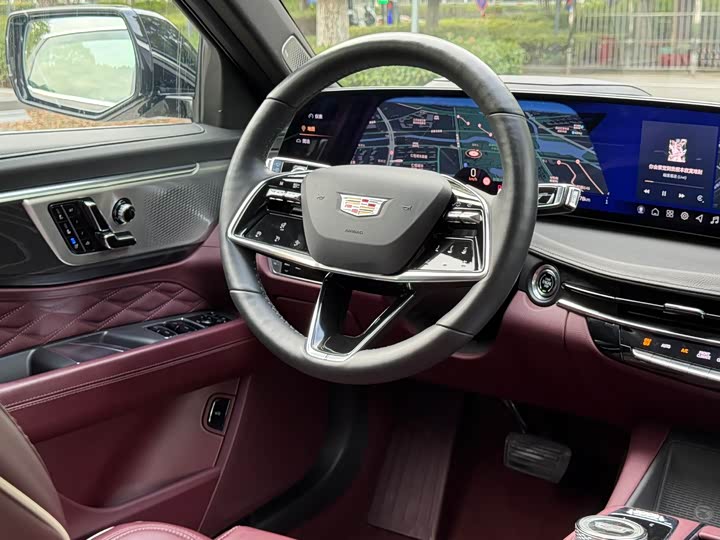 Фото 9 - Cadillac CT6