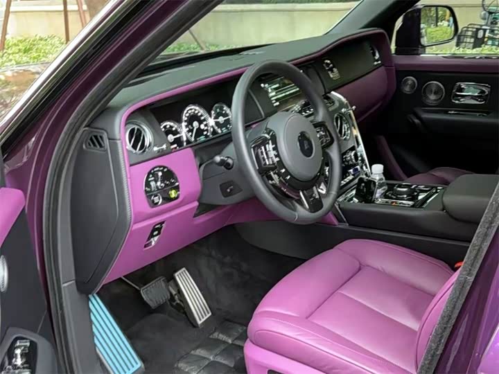 Фото 2 - Rolls-Royce Cullinan