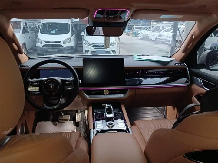 Фото 10 - Tank 500 Hybrid