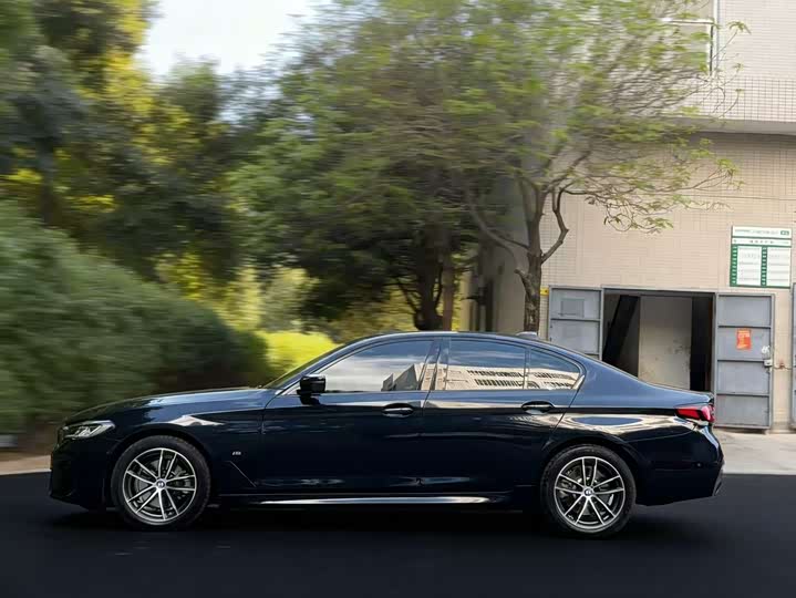 Фото 4 - BMW 5 Series