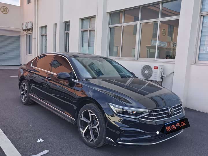 Фото 3 - Volkswagen Magotan