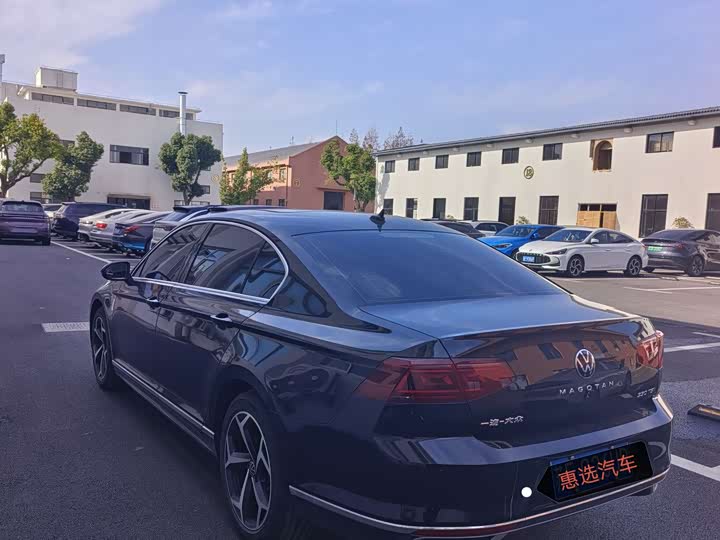 Фото 7 - Volkswagen Magotan