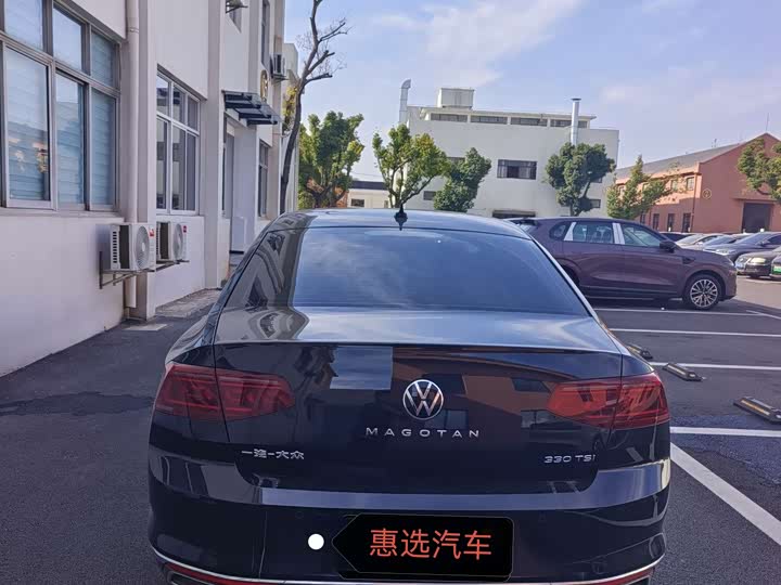 Фото 8 - Volkswagen Magotan