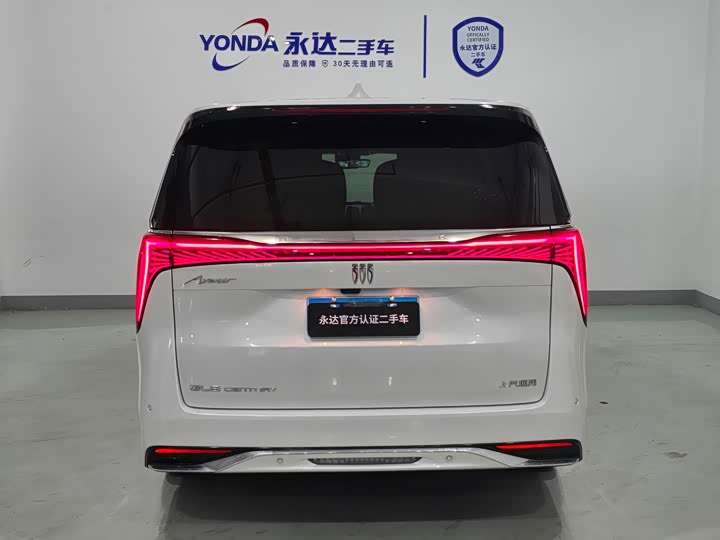 Фото 3 - Buick GL8 Century