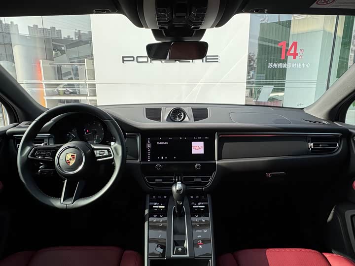 Фото 18 - Porsche Macan