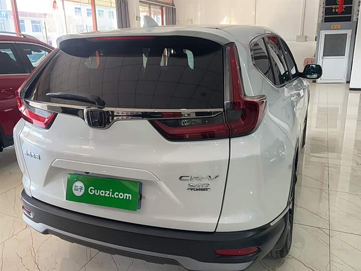 Фото 6 - Honda CR-V