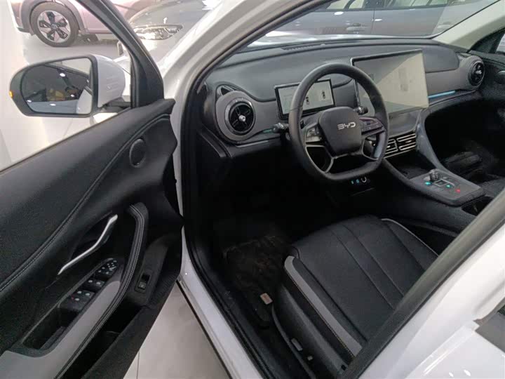 Фото 16 - BYD Sea Lion 05 DM-i Hybrid