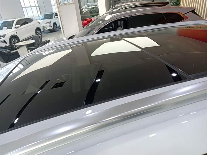 Фото 27 - BYD Sea Lion 05 DM-i Hybrid