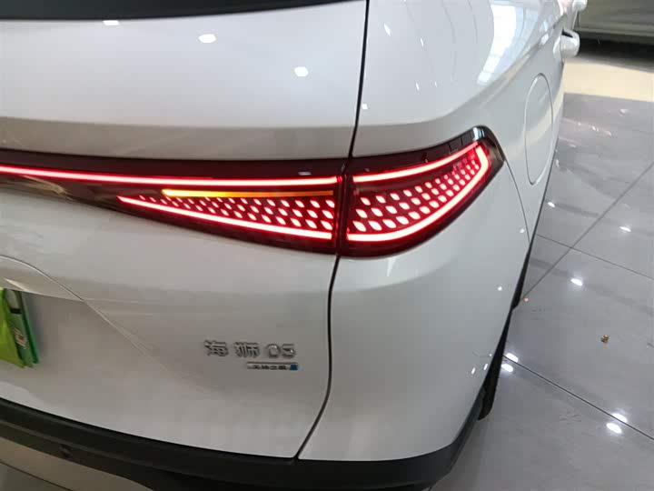 Фото 8 - BYD Sea Lion 05 DM-i Hybrid