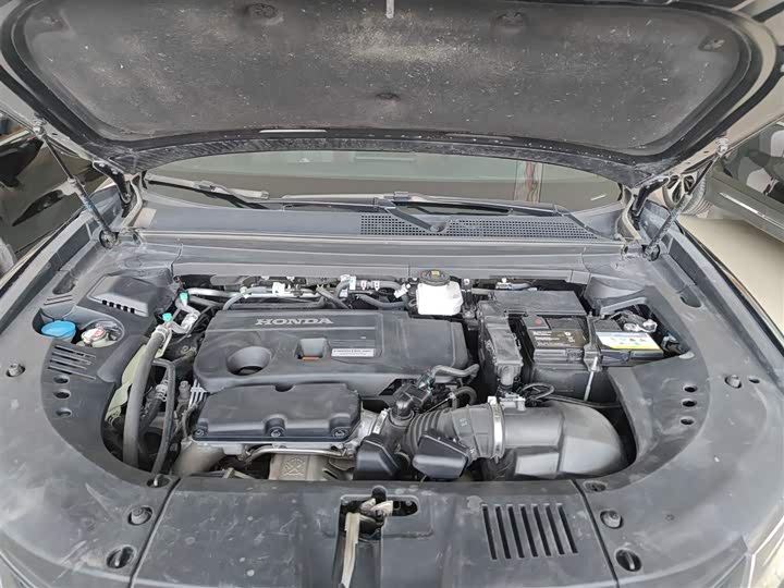 Фото 20 - Honda UR-V