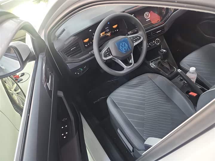 Фото 16 - Volkswagen Lavida