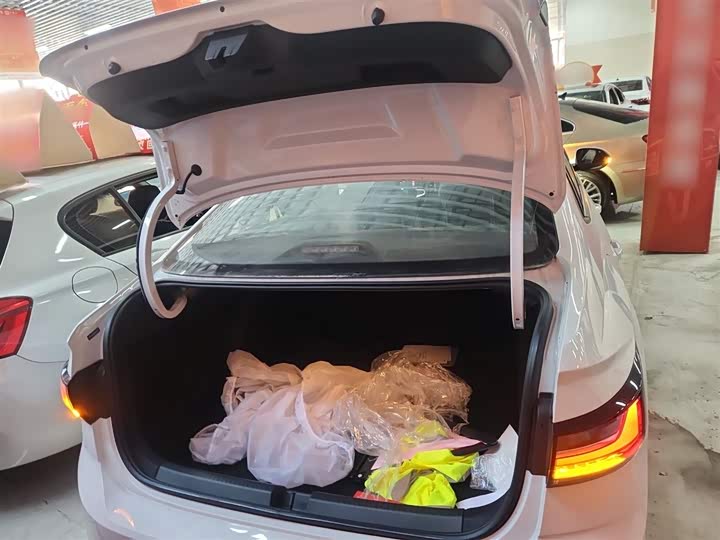 Фото 19 - Volkswagen Lavida