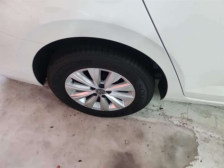 Фото 26 - Volkswagen Lavida