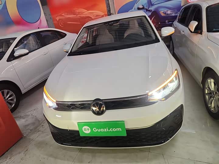 Фото 3 - Volkswagen Lavida