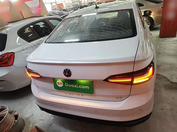 Фото 6 - Volkswagen Lavida