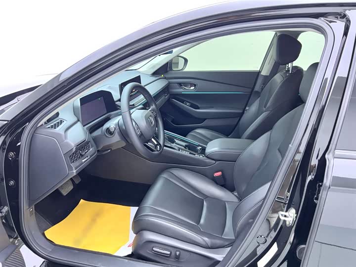 Фото 21 - Honda Accord