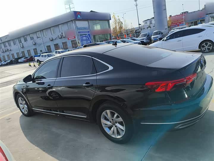 Фото 5 - Volkswagen Passat