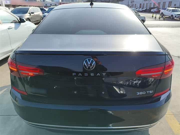 Фото 6 - Volkswagen Passat