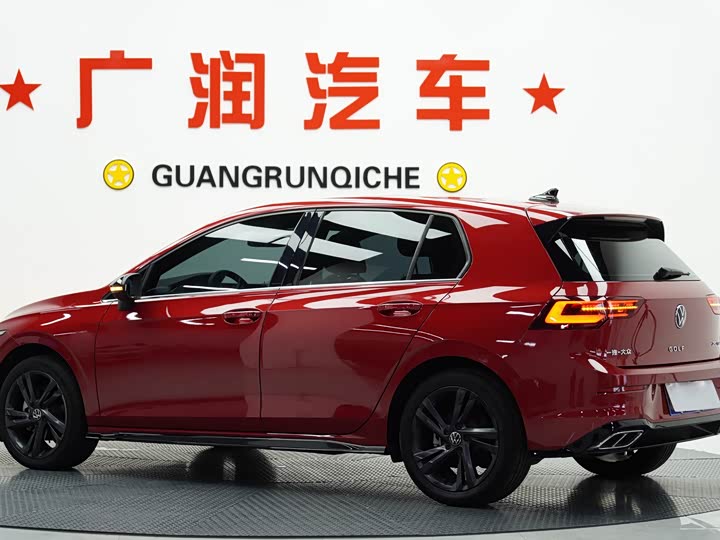 Фото 3 - Volkswagen Golf