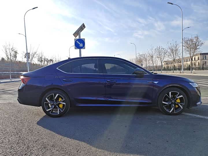 Фото 12 - Skoda Octavia Pro