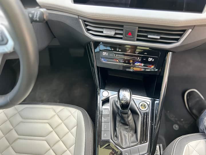 Фото 25 - Volkswagen Tayron