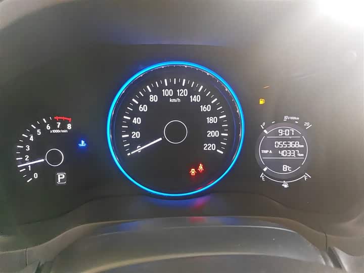 Фото 12 - Honda Vezel